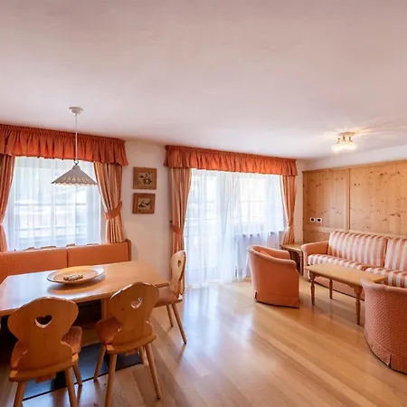 Bosco Apart-hotel San Cassiano (Badia)