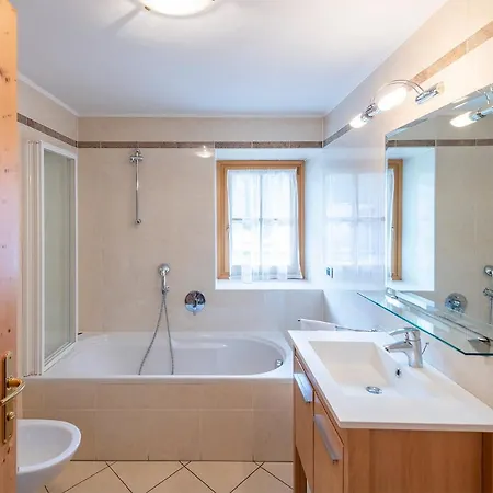 Bosco Aparthotel 3*