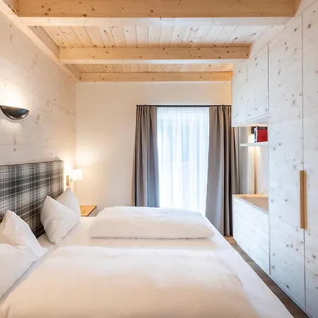Bosco Aparthotel San Cassiano (Badia)