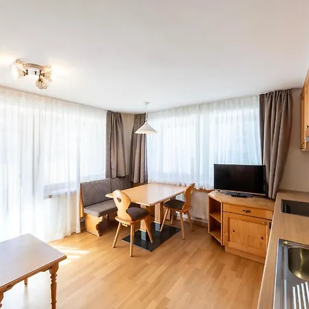Bosco Aparthotel San Cassiano (Badia)
